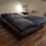 شقة Tolle In Zentraler Lage In نوي أولم